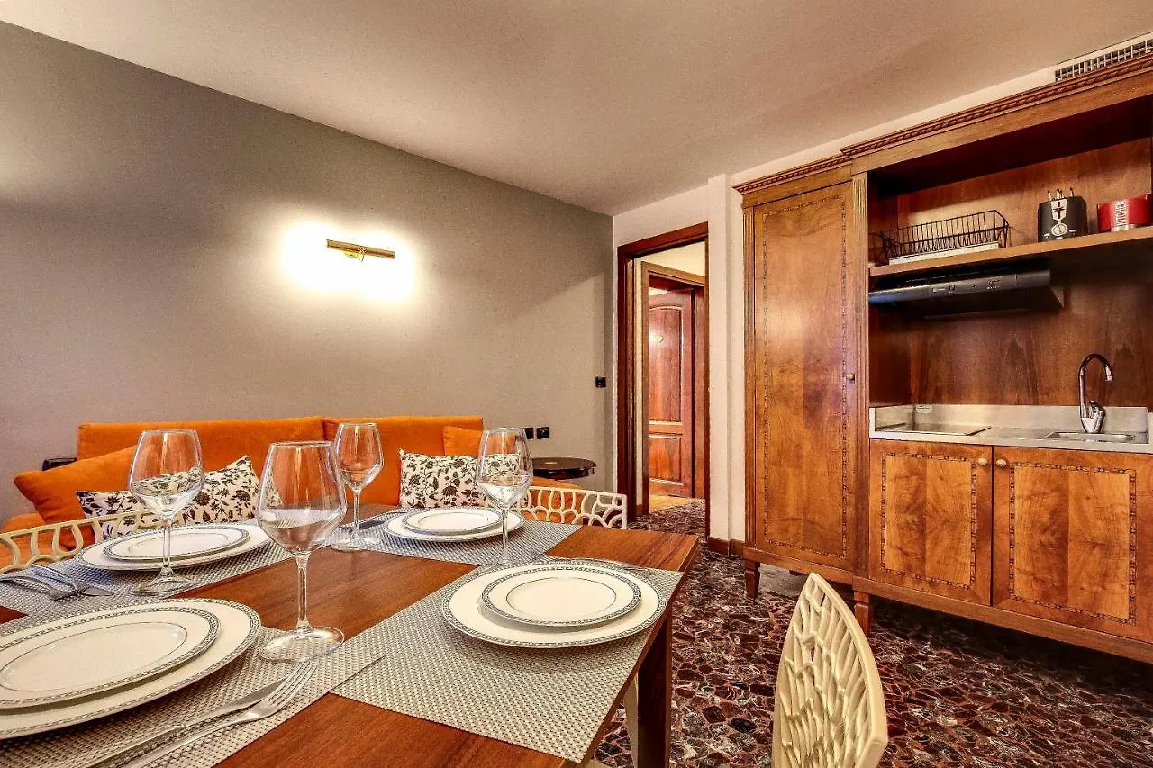 San Marco Superior Apartments By Wonderful Italy Венеция 0*,  Италия